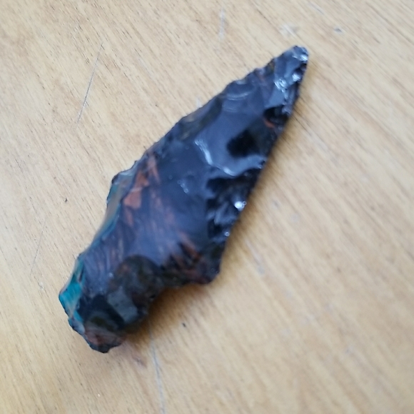 Mahogany Obsidian Arrowhead - Picture 4 of 4